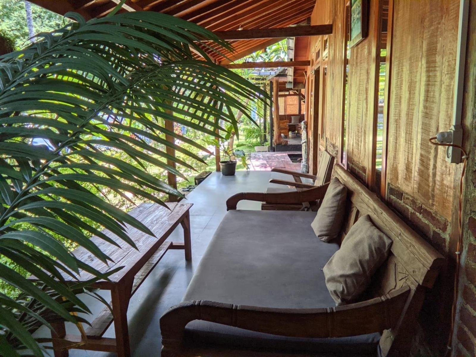 Tahlia'S Villa Sorongjukung Exterior photo