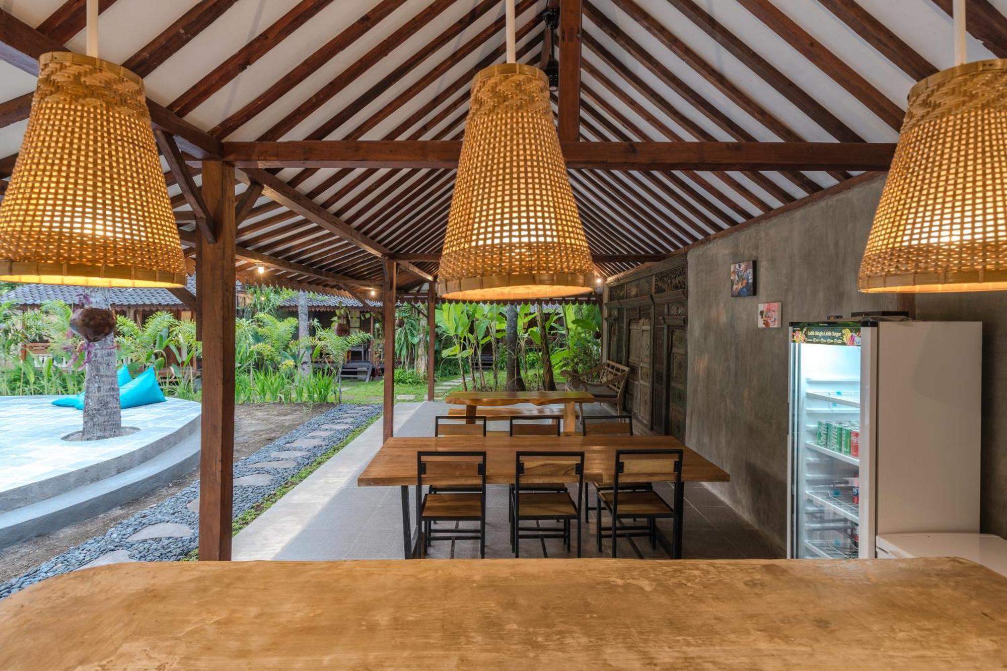 Tahlia'S Villa Sorongjukung Exterior photo