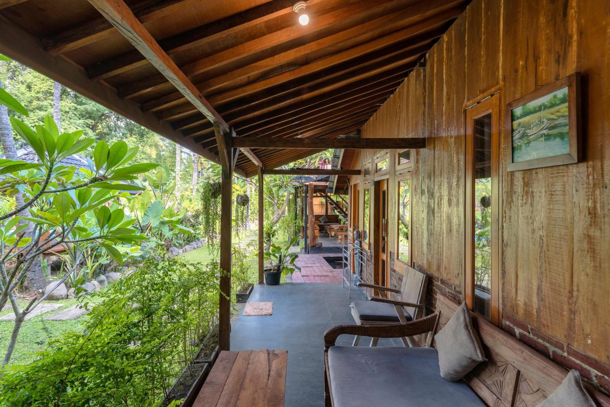 Tahlia'S Villa Sorongjukung Exterior photo