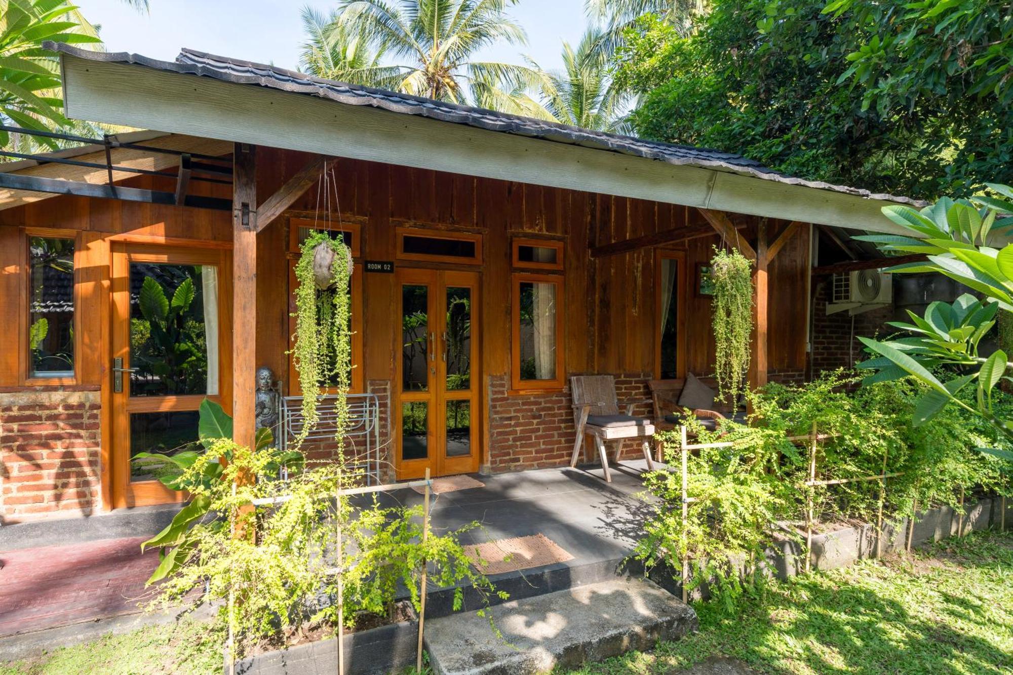 Tahlia'S Villa Sorongjukung Exterior photo